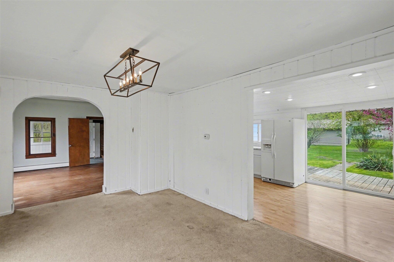 282 W Washington Street, Newaygo, MI, 49337-8844