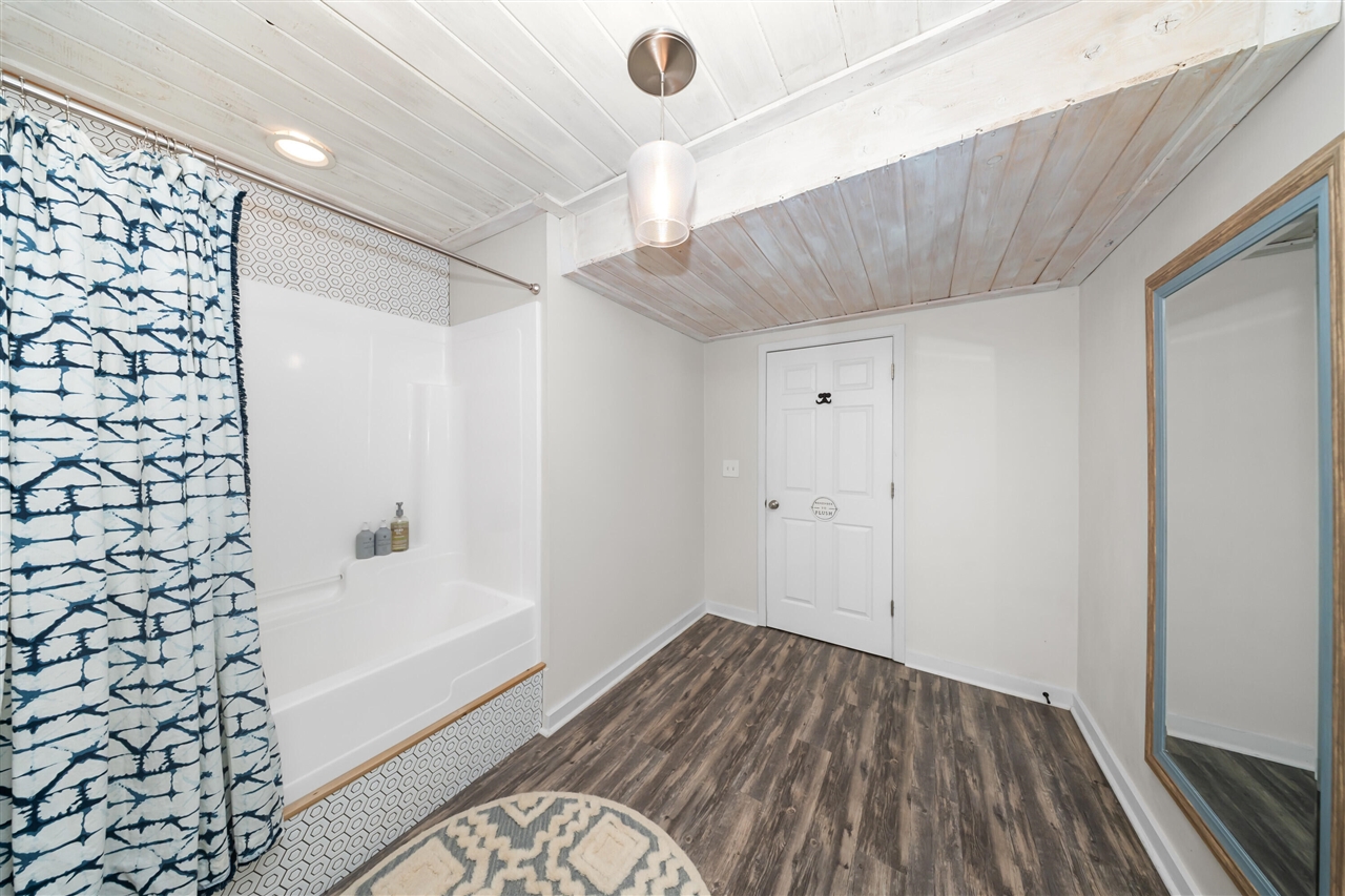 6540 Munsell Road, Howell, MI, 48843-9687