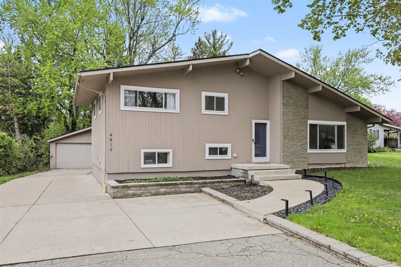 4819 Grandview Drive, Ypsilanti, MI, 48197-3728