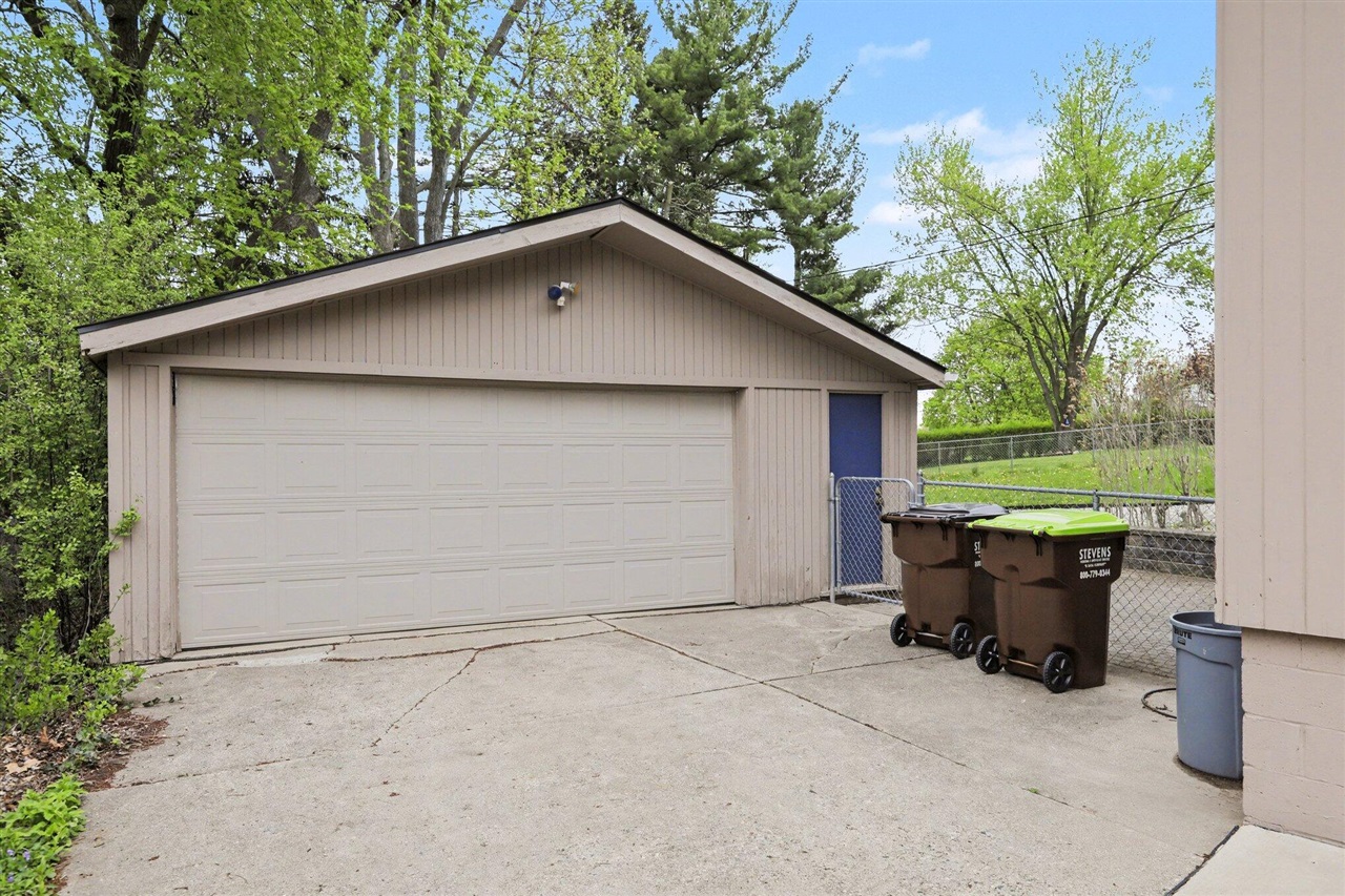 4819 Grandview Drive, Ypsilanti, MI, 48197-3728