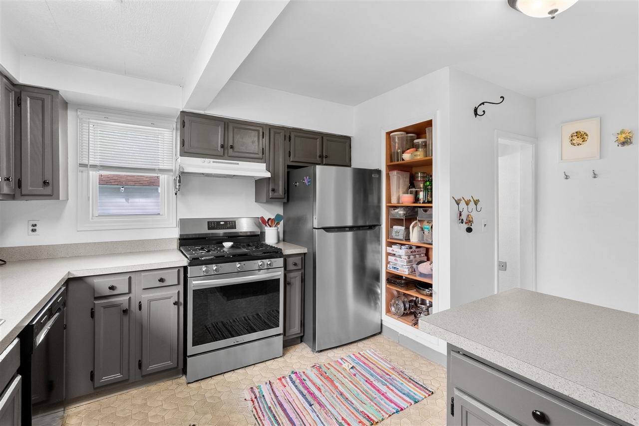 2126 Fairfield Road, Portage, MI, 49002