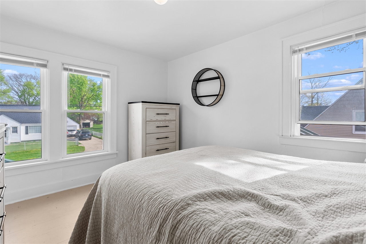 2126 Fairfield Road, Portage, MI, 49002