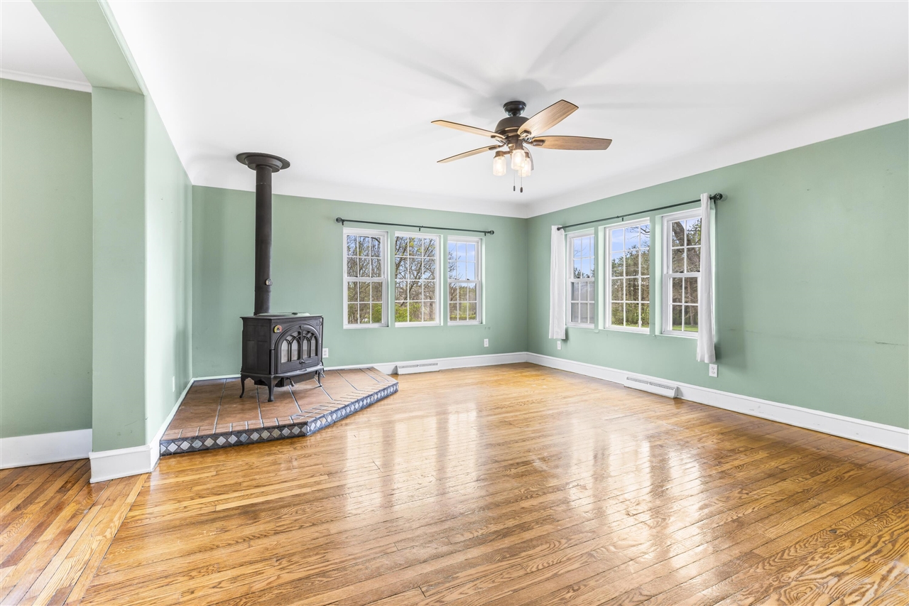4585 S Onondaga Road, Onondaga, MI, 49264-9758