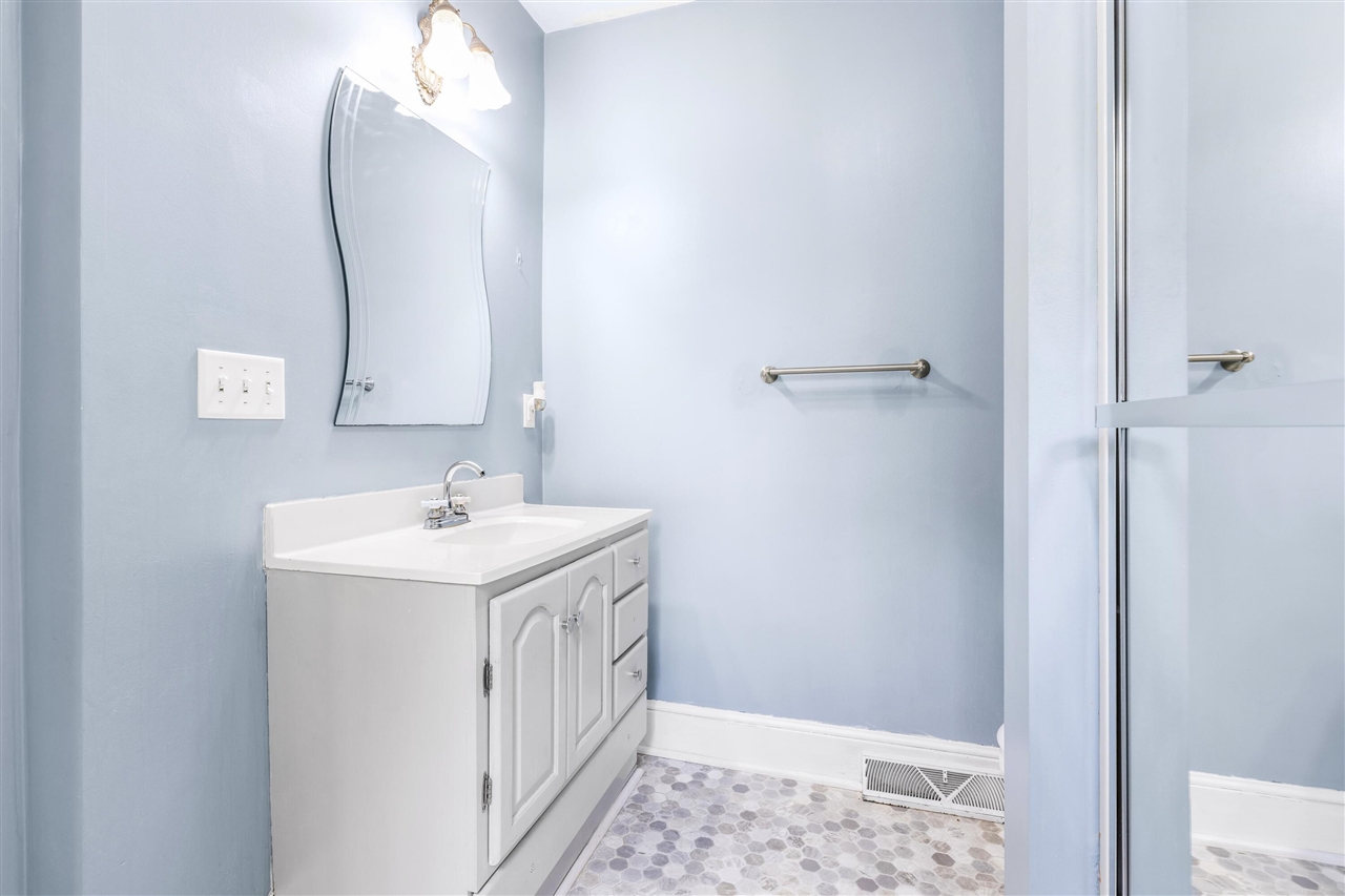 4585 S Onondaga Road, Onondaga, MI, 49264-9758