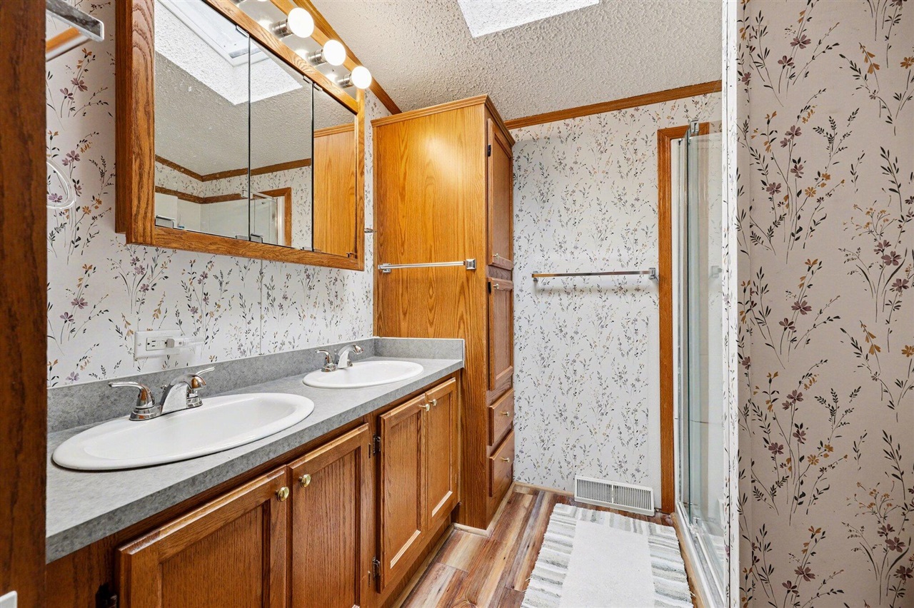 5842 Beech Street, Twin Lake, MI, 49457-9720