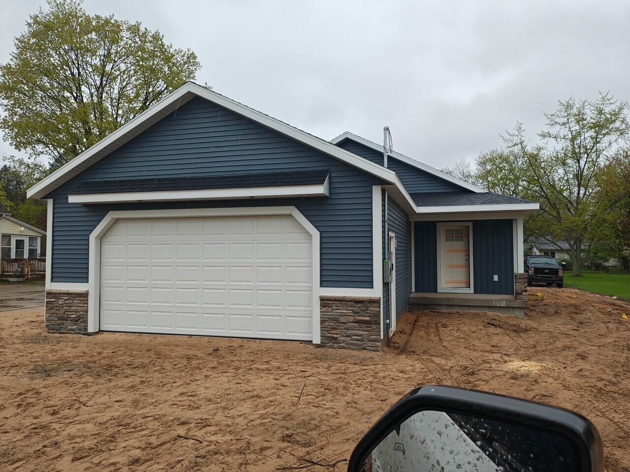 4655 Henry Street, Norton Shores, MI, 49441-5432