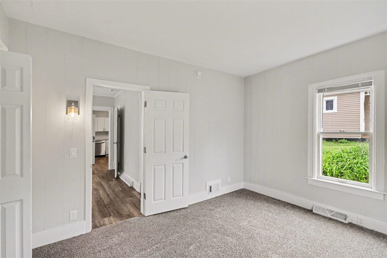 1036 Denner Street, Kalamazoo, MI, 49006-2221