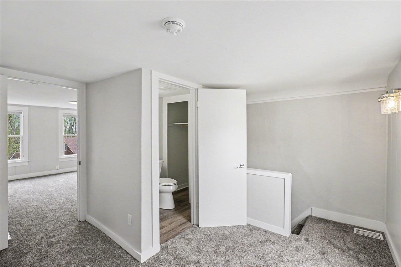 1036 Denner Street, Kalamazoo, MI, 49006-2221