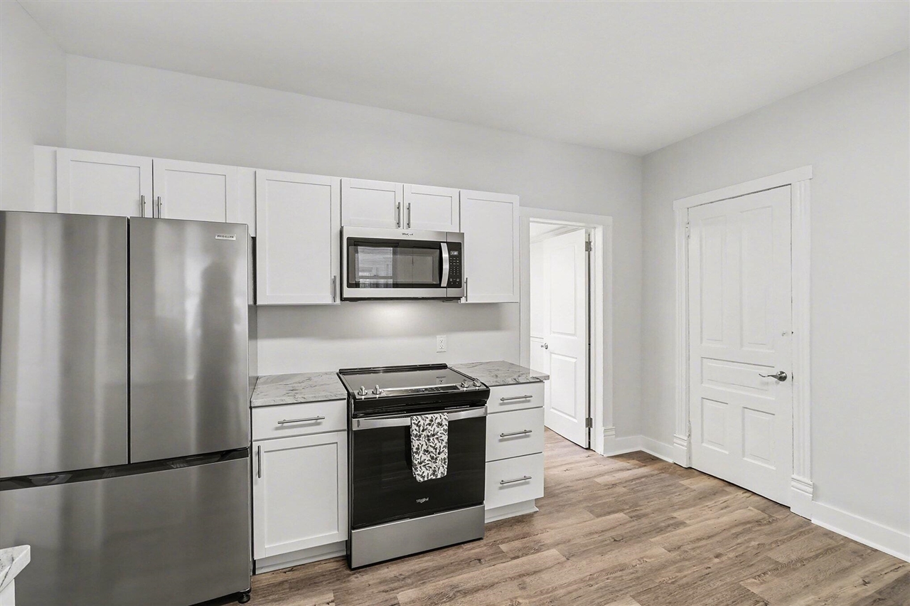 1036 Denner Street, Kalamazoo, MI, 49006-2221