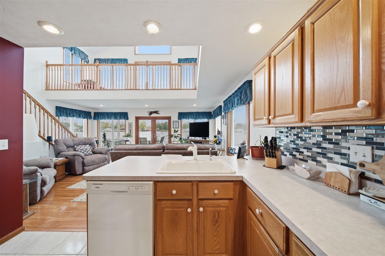 217 N Lakeside Drive, Michigan Center, MI, 49254-1250