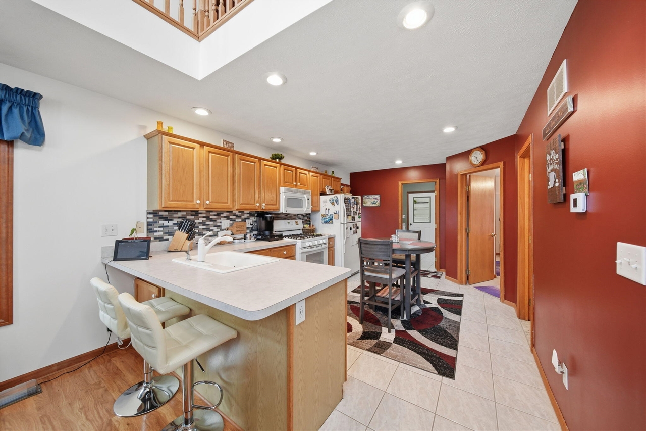 217 N Lakeside Drive, Michigan Center, MI, 49254-1250