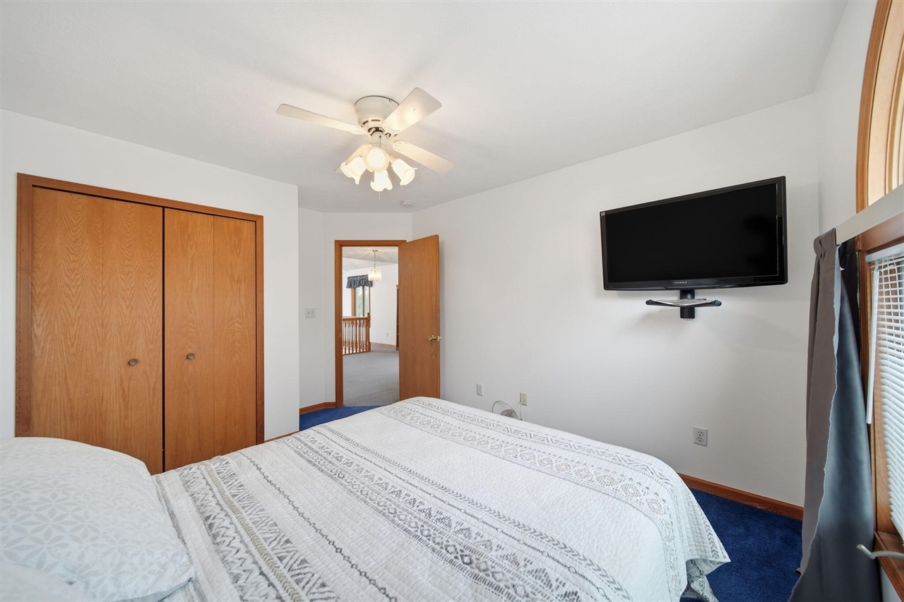 217 N Lakeside Drive, Michigan Center, MI, 49254-1250