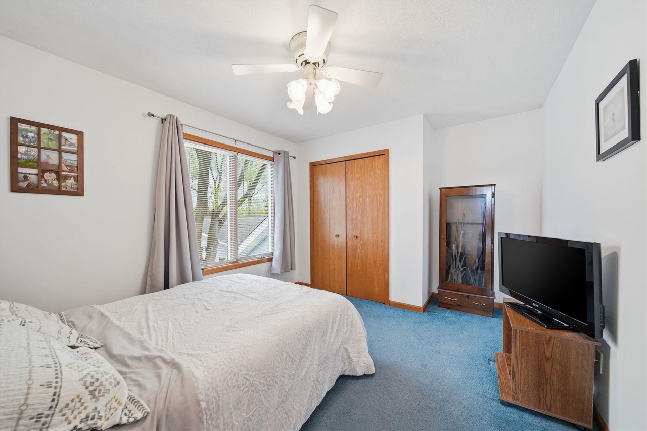 217 N Lakeside Drive, Michigan Center, MI, 49254-1250