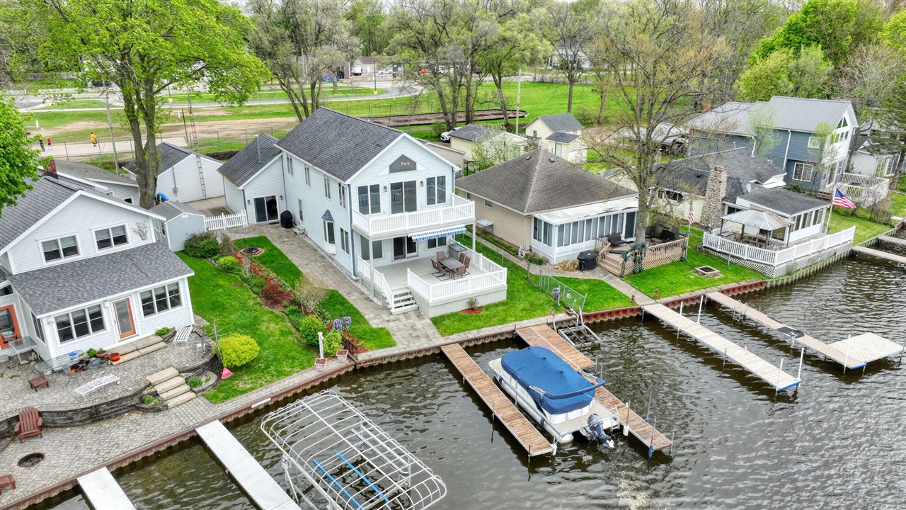 217 N Lakeside Drive, Michigan Center, MI, 49254-1250