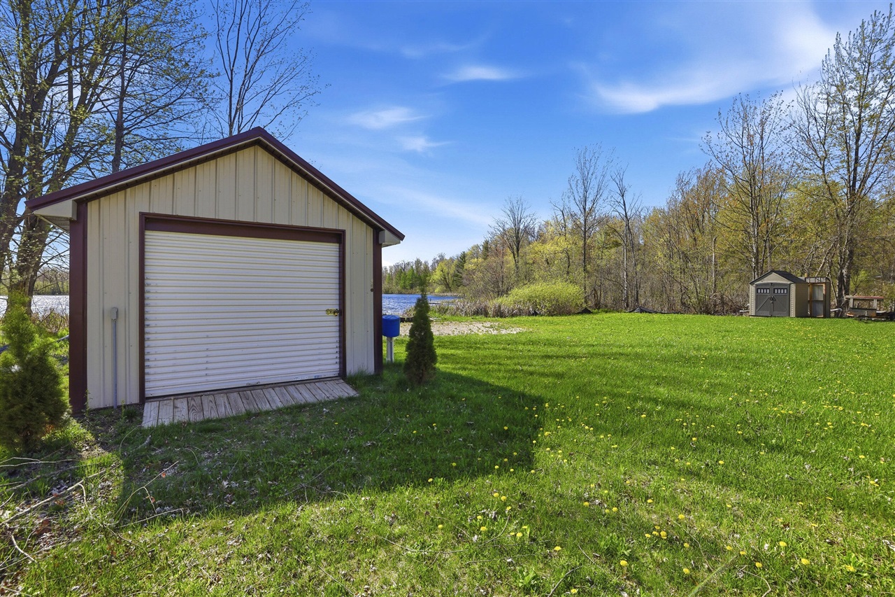6059 Terry Drive, Six Lakes, MI, 48886-9602