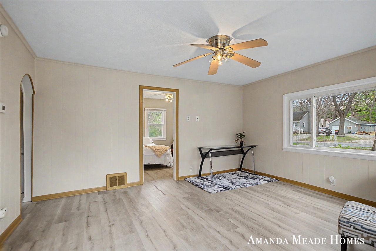 1223 40th Street, Wyoming, MI, 49509-4301
