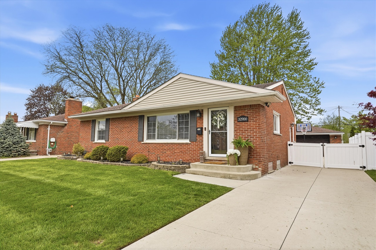 32900 Hees Street, Livonia, MI, 48150-3773
