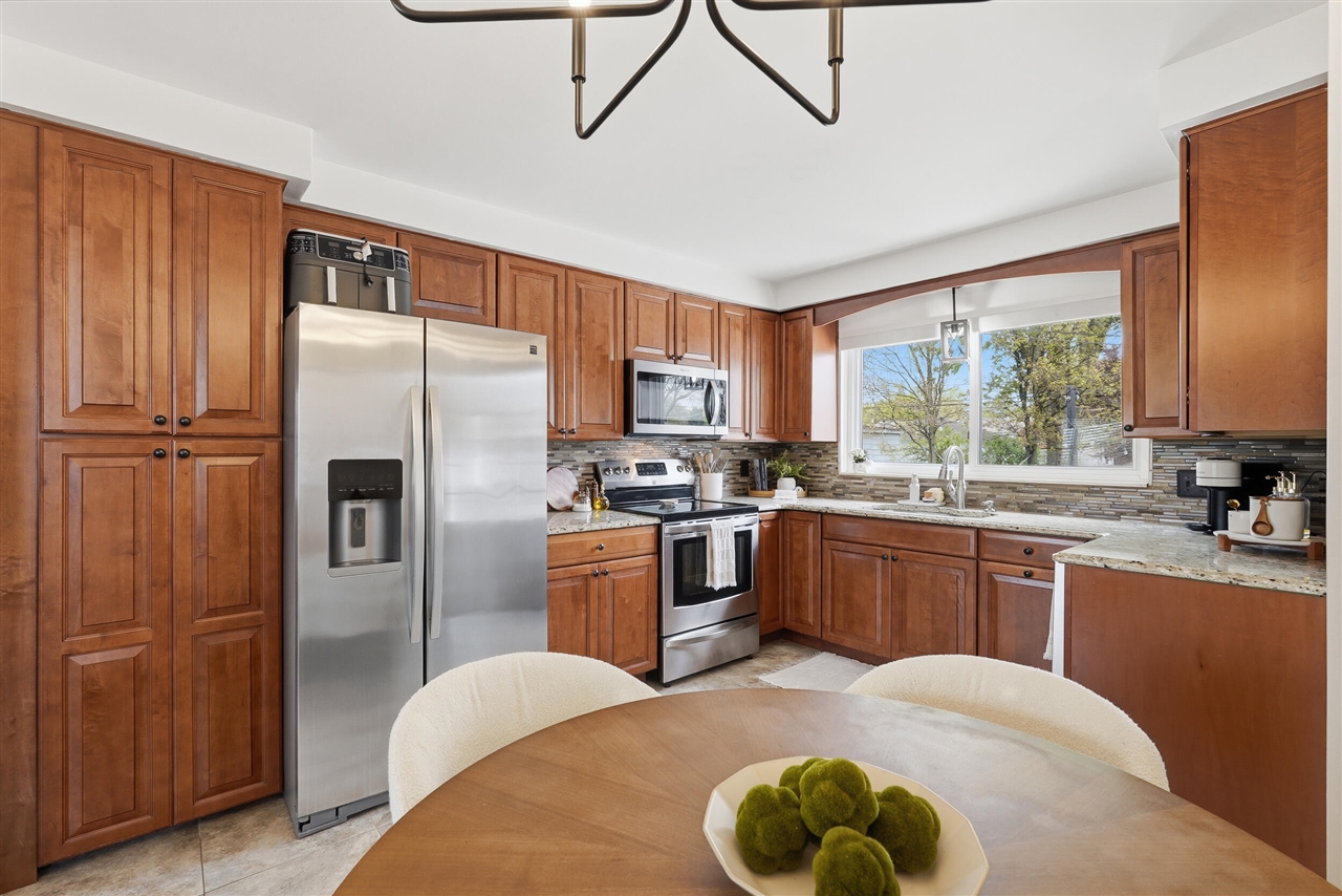 32900 Hees Street, Livonia, MI, 48150-3773