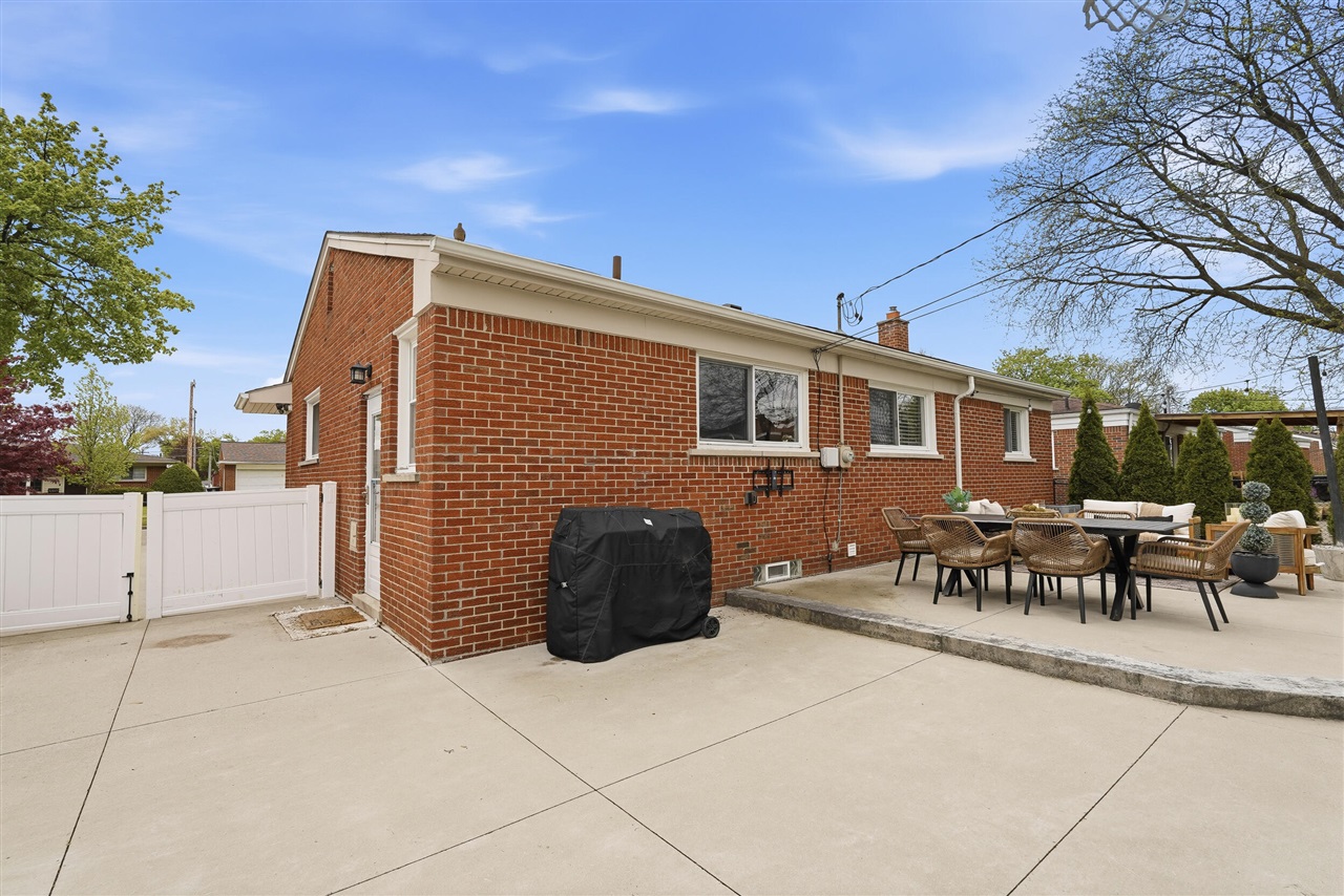 32900 Hees Street, Livonia, MI, 48150-3773