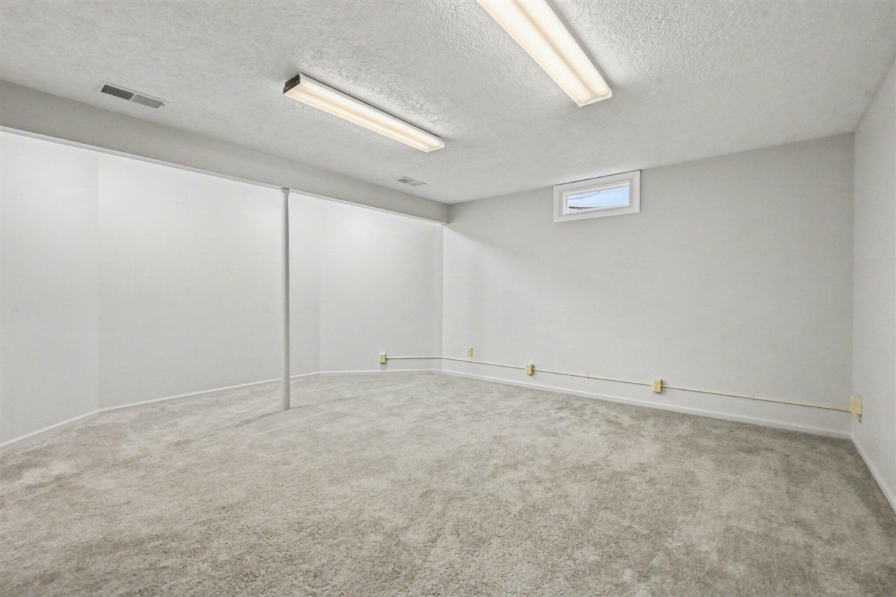 7756 Cottonwood, Richland, MI, 49083-9473