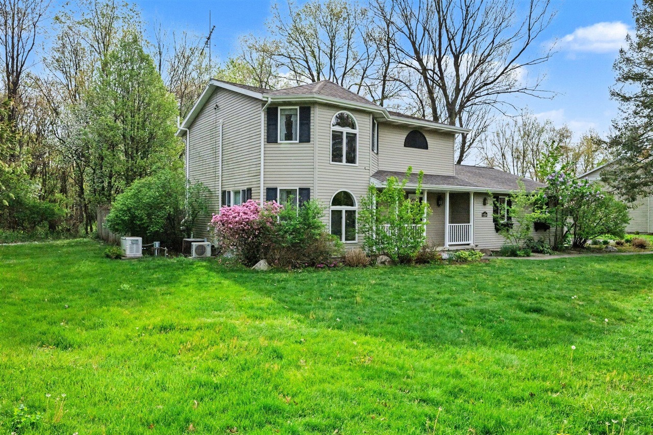 7756 Cottonwood, Richland, MI, 49083-9473
