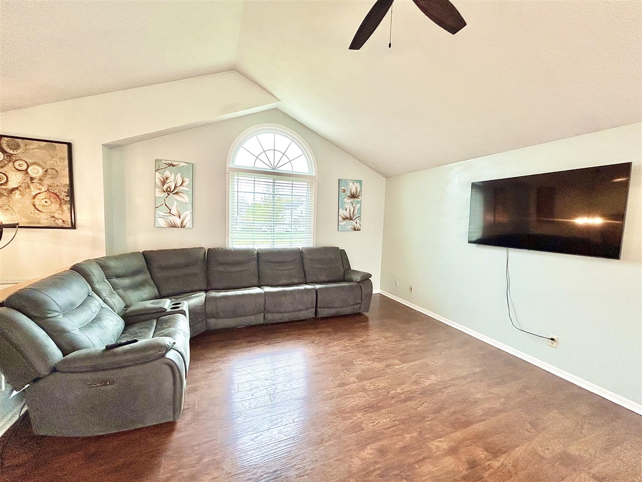 206 Charyridge Drive, Kent City, MI, 49330