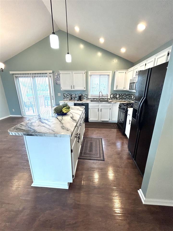 206 Charyridge Drive, Kent City, MI, 49330