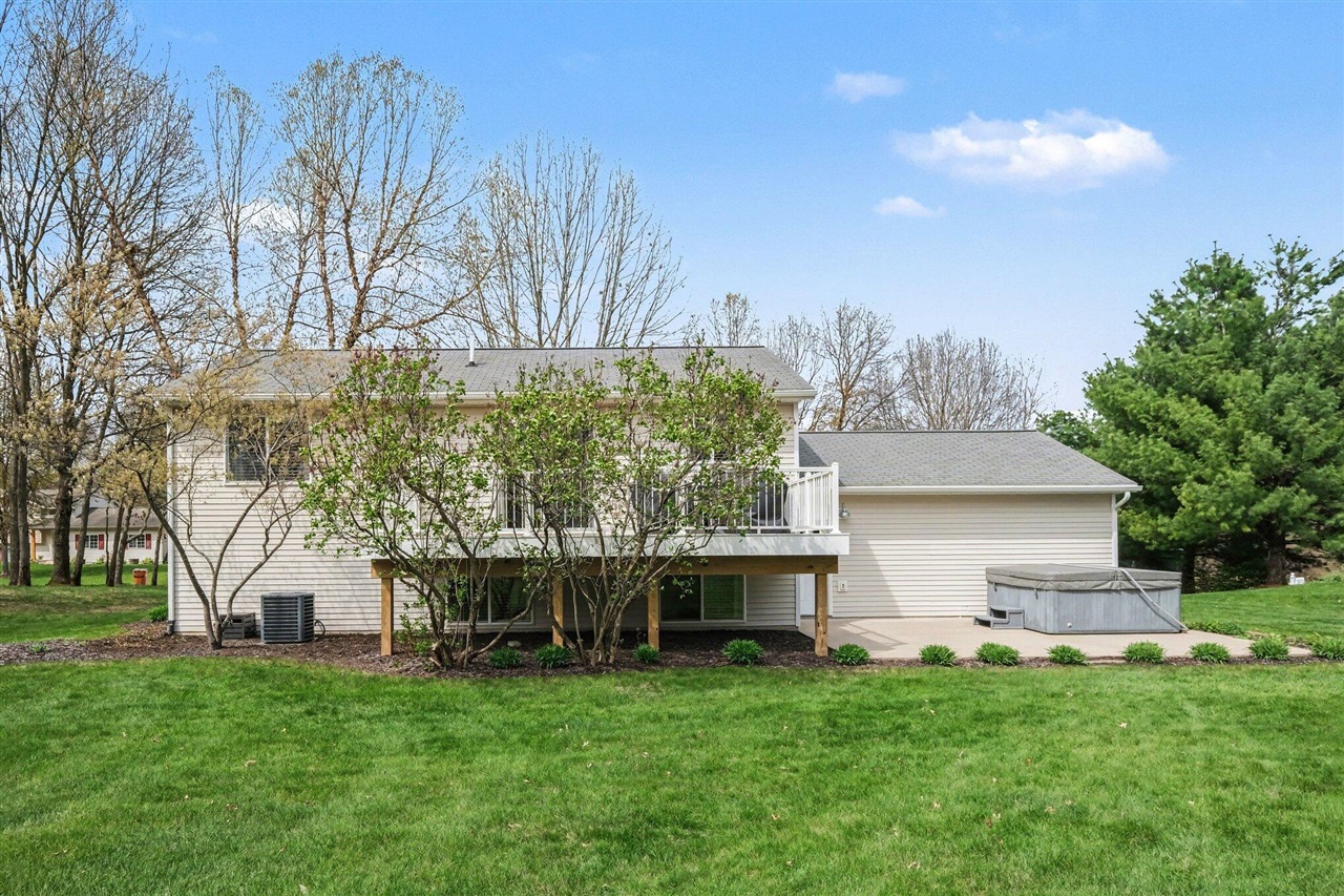 11548 Holmden Court, Rockford, MI, 49341-7341