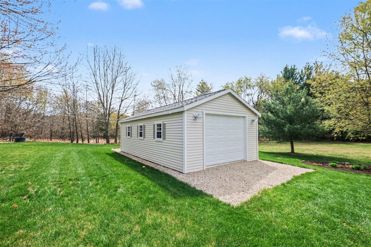 11548 Holmden Court, Rockford, MI, 49341-7341