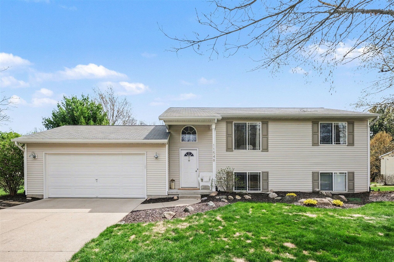 11548 Holmden Court, Rockford, MI, 49341-7341