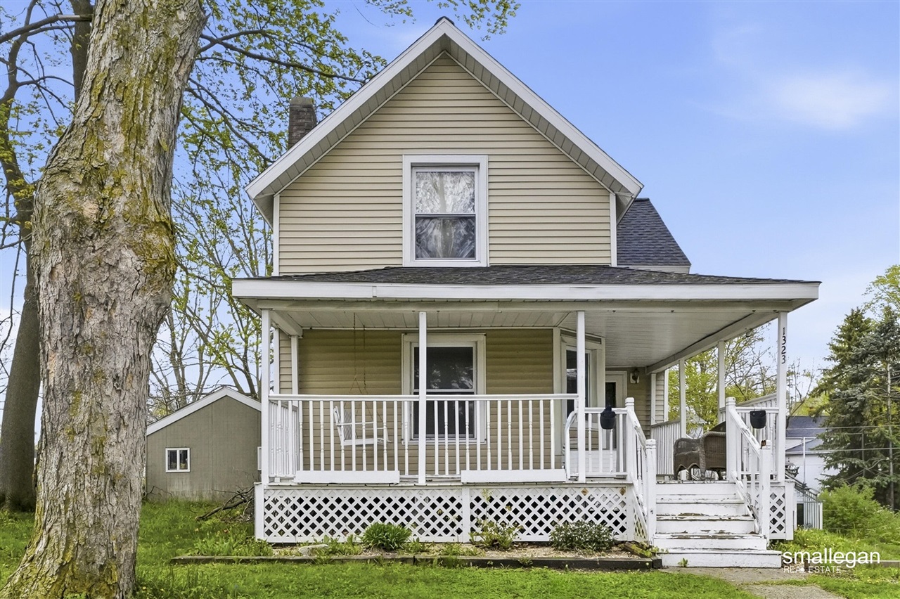 1323 4th Avenue, Lake Odessa, MI, 48849-1303