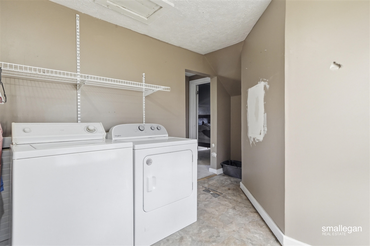 1323 4th Avenue, Lake Odessa, MI, 48849-1303