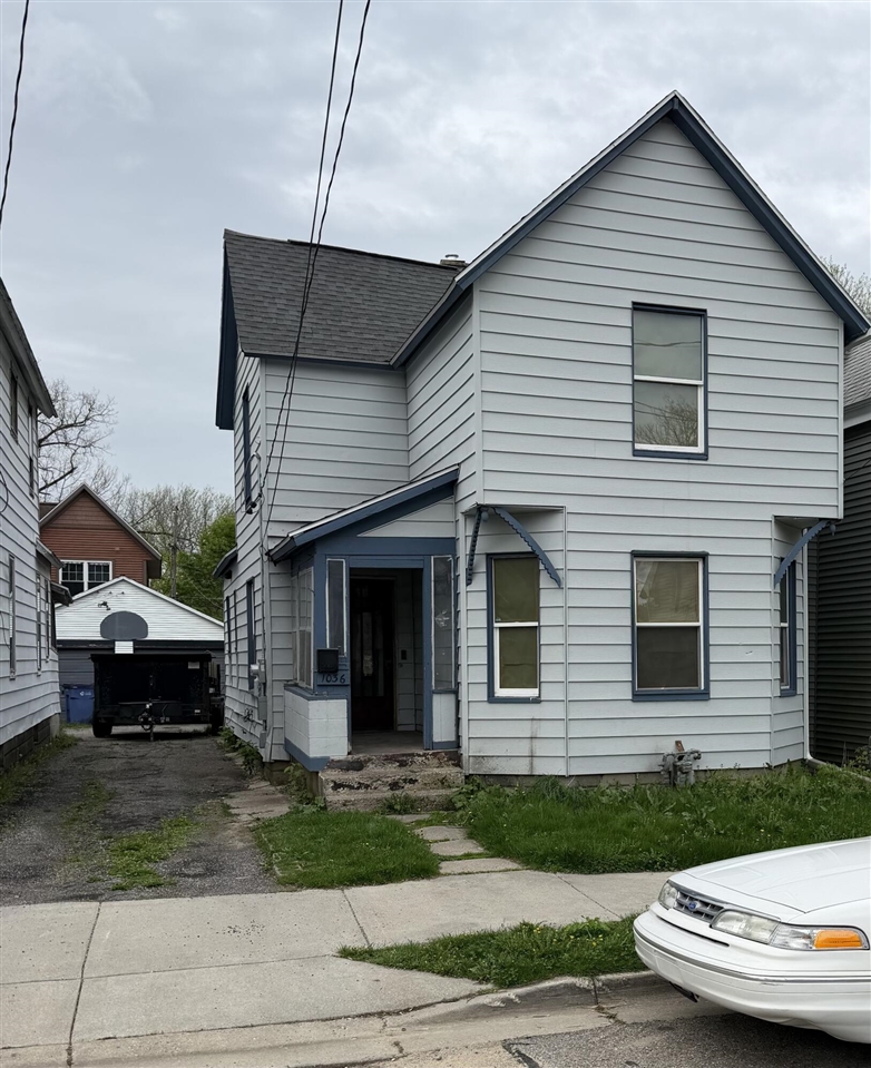 1036 Logan Street, Grand Rapids, MI, 49506-2533
