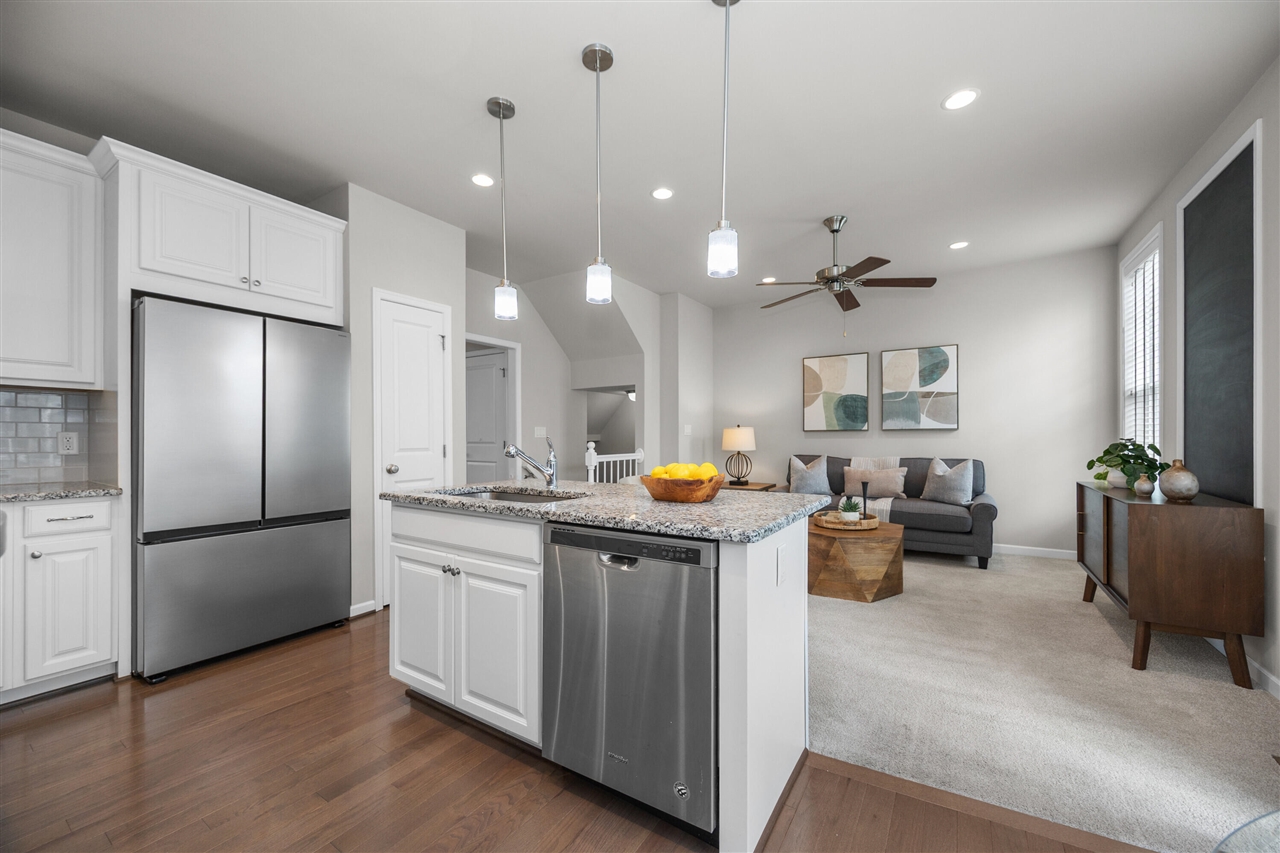 2794 Ashcombe Drive, Ann Arbor, MI, 48105-3707