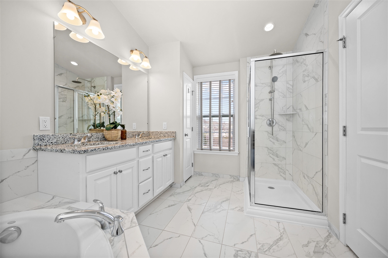 2794 Ashcombe Drive, Ann Arbor, MI, 48105-3707