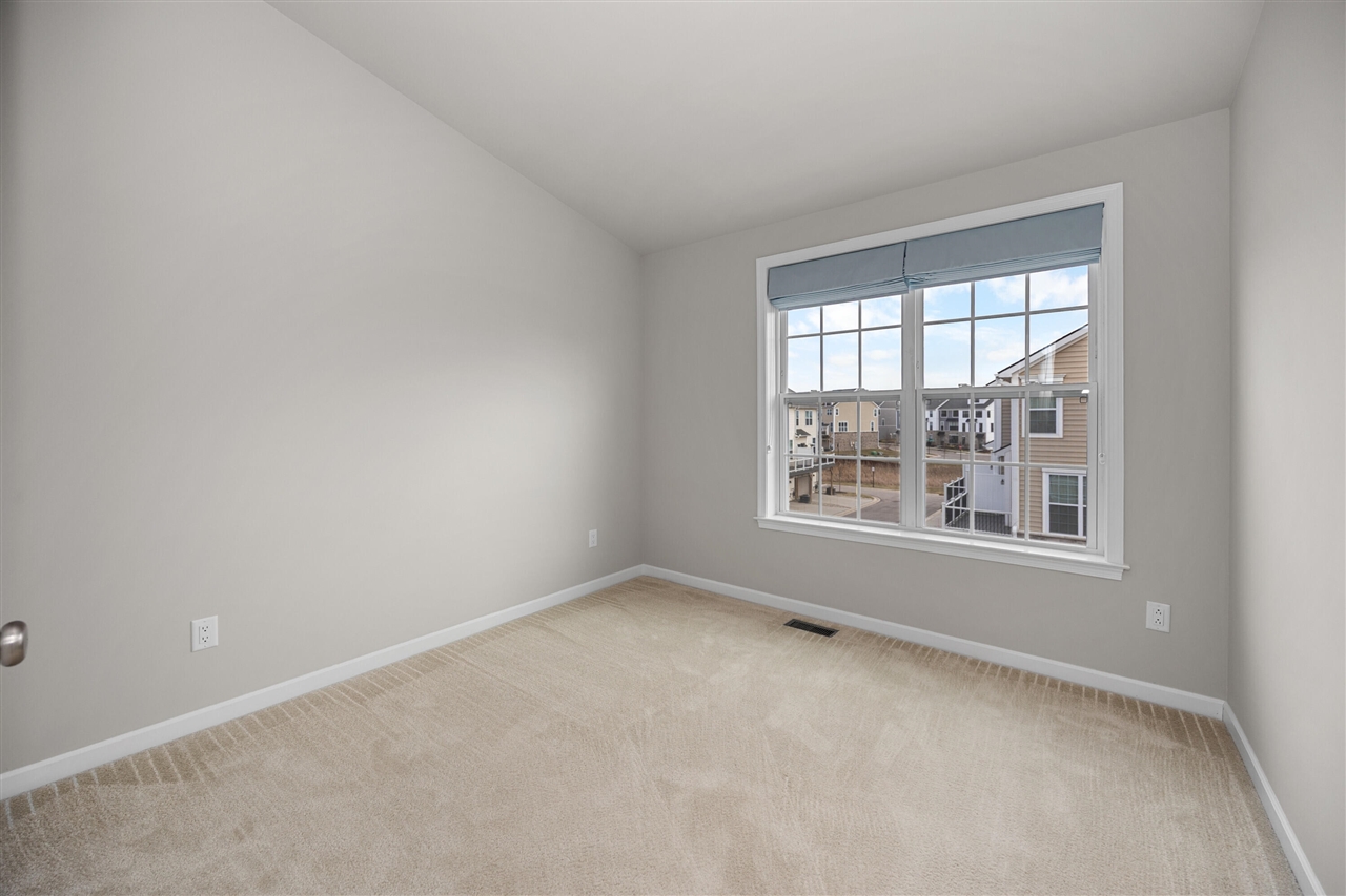 2794 Ashcombe Drive, Ann Arbor, MI, 48105-3707