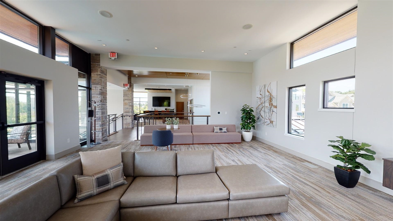 2794 Ashcombe Drive, Ann Arbor, MI, 48105-3707