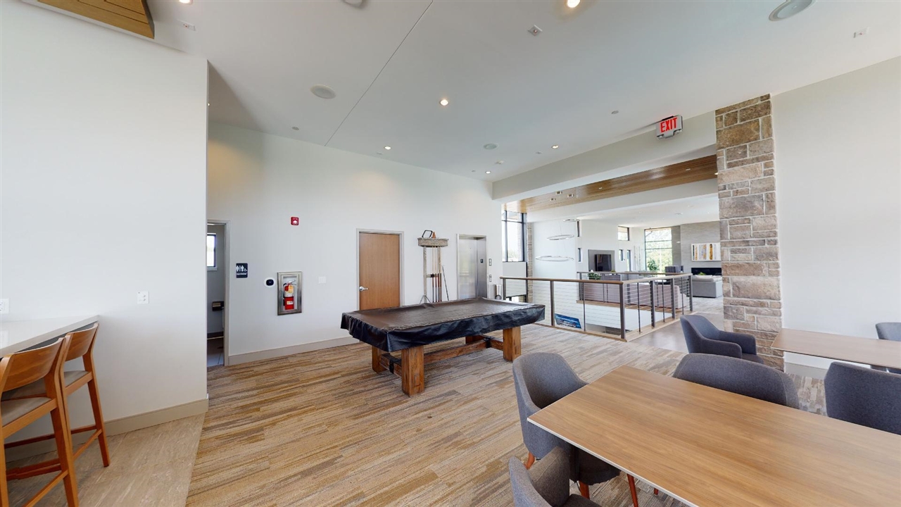 2794 Ashcombe Drive, Ann Arbor, MI, 48105-3707