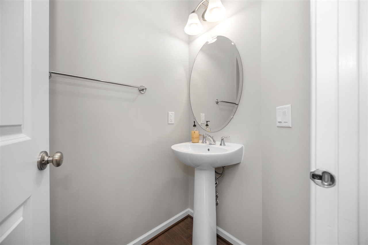 2794 Ashcombe Drive, Ann Arbor, MI, 48105-3707