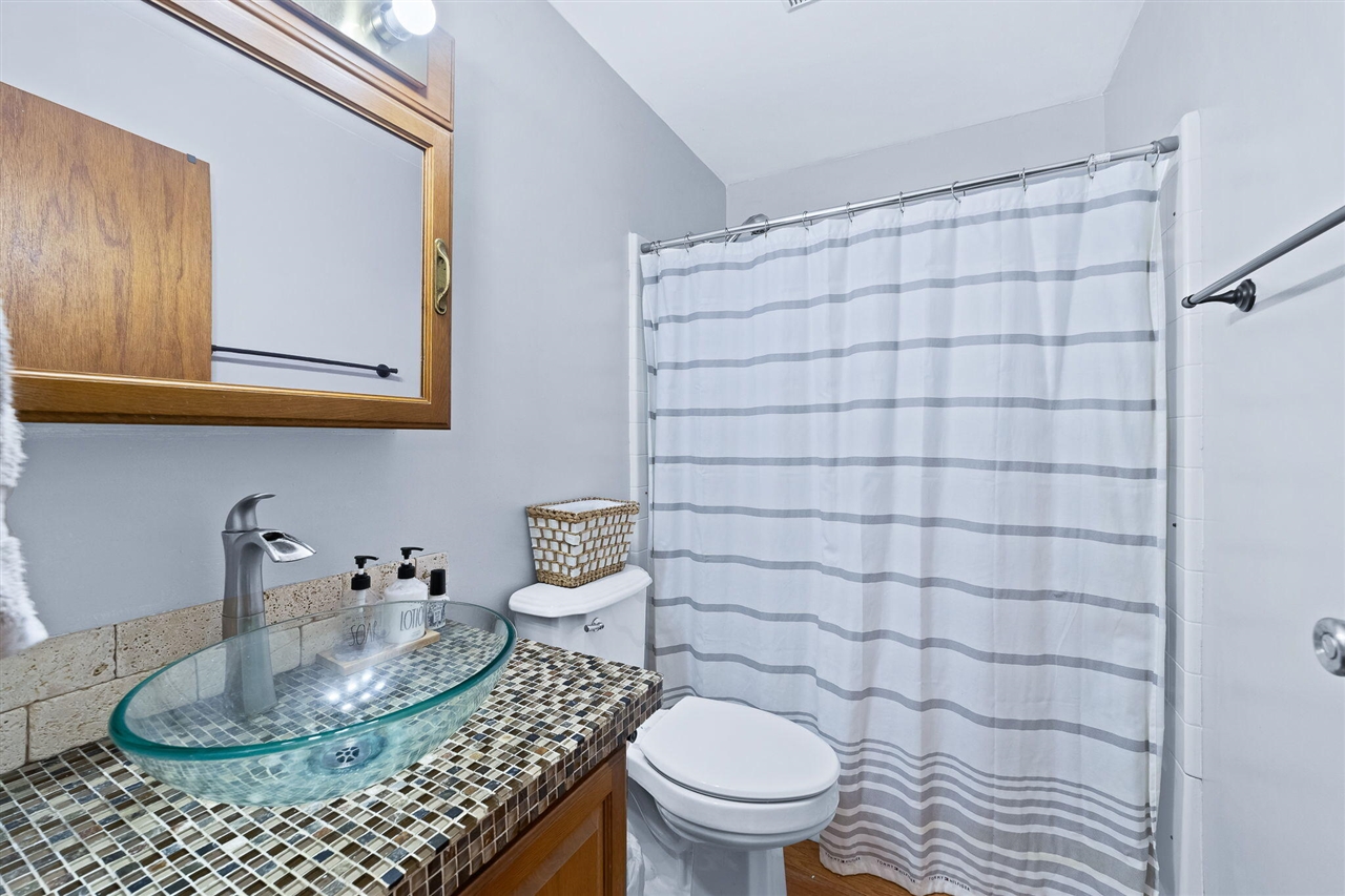 809 W Northrup Street, Lansing, MI, 48911-3638