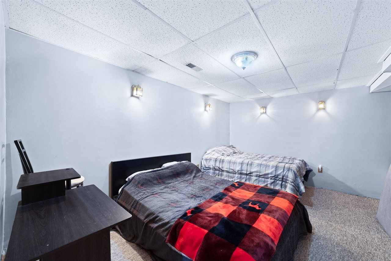 809 W Northrup Street, Lansing, MI, 48911-3638
