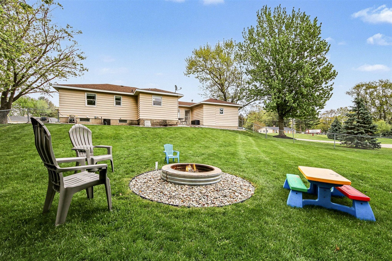 7041 28th Avenue, Hudsonville, MI, 49426