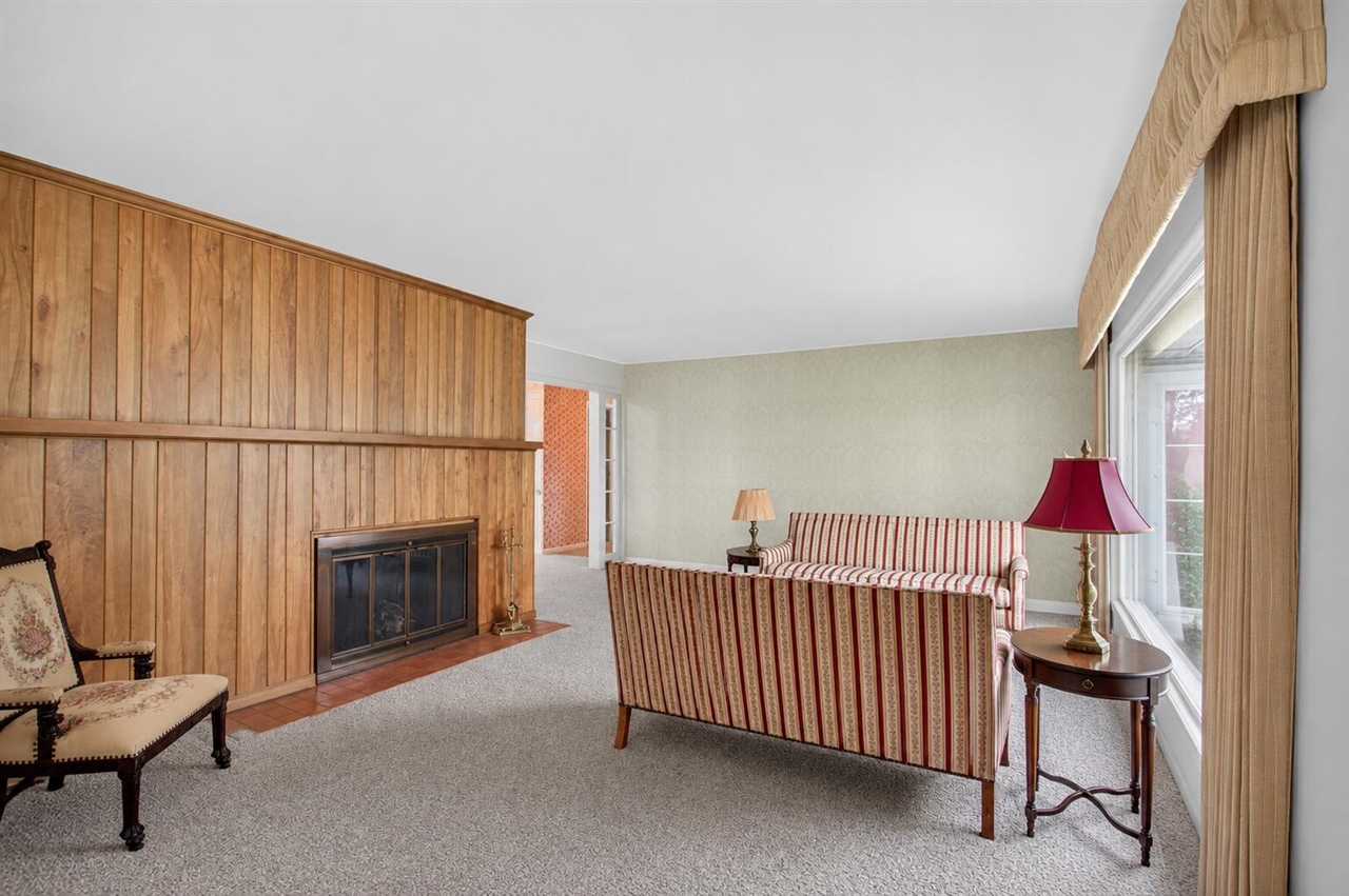 400 Outer Court, Tecumseh, MI, 49286-1441