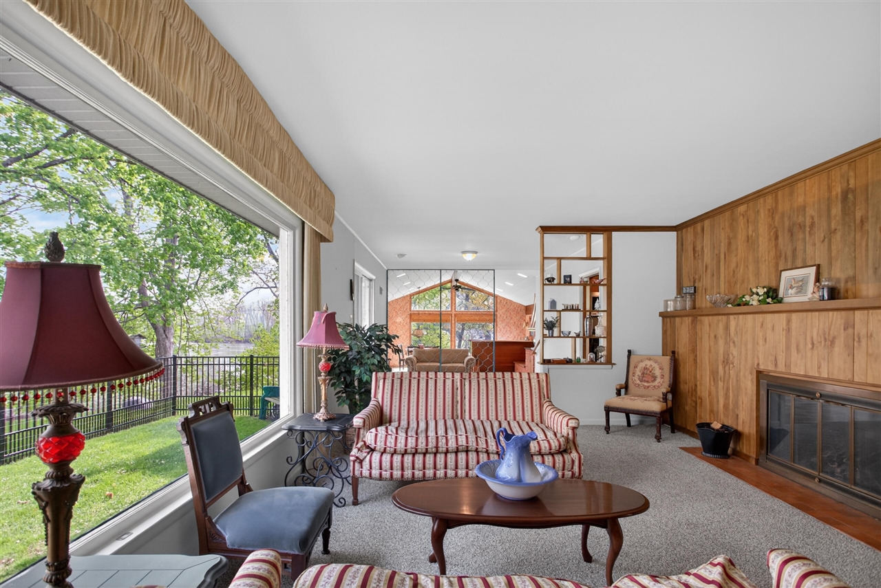400 Outer Court, Tecumseh, MI, 49286-1441