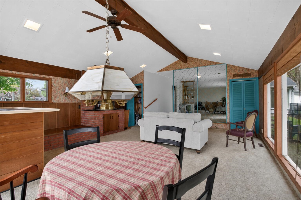 400 Outer Court, Tecumseh, MI, 49286-1441