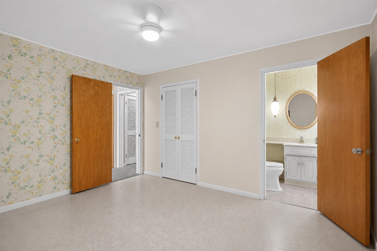 400 Outer Court, Tecumseh, MI, 49286-1441