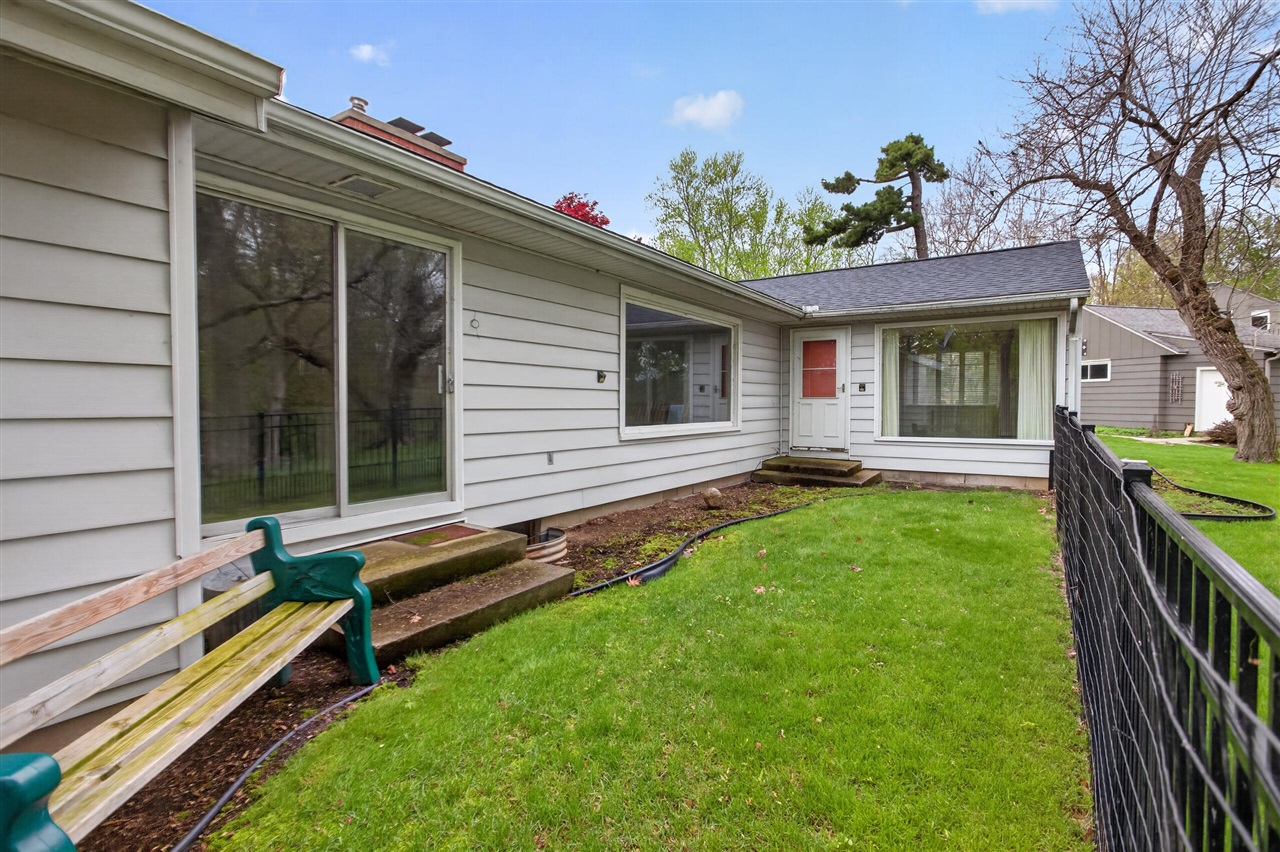 400 Outer Court, Tecumseh, MI, 49286-1441