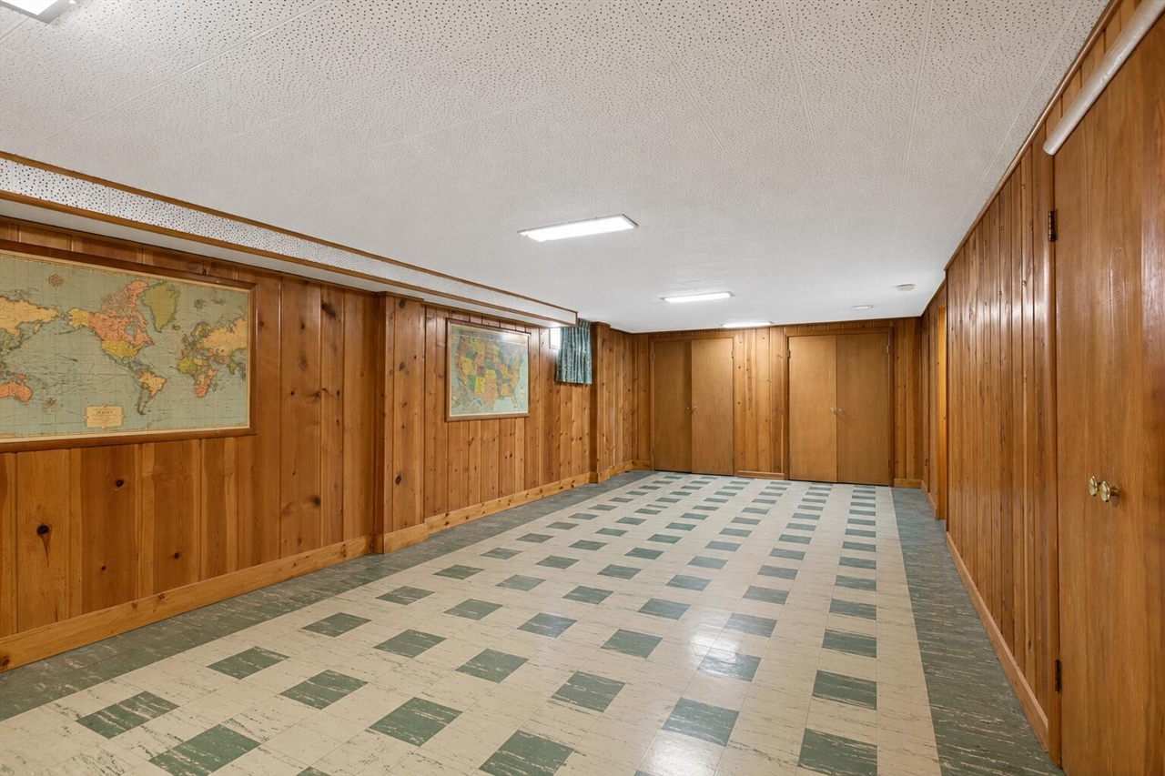 400 Outer Court, Tecumseh, MI, 49286-1441