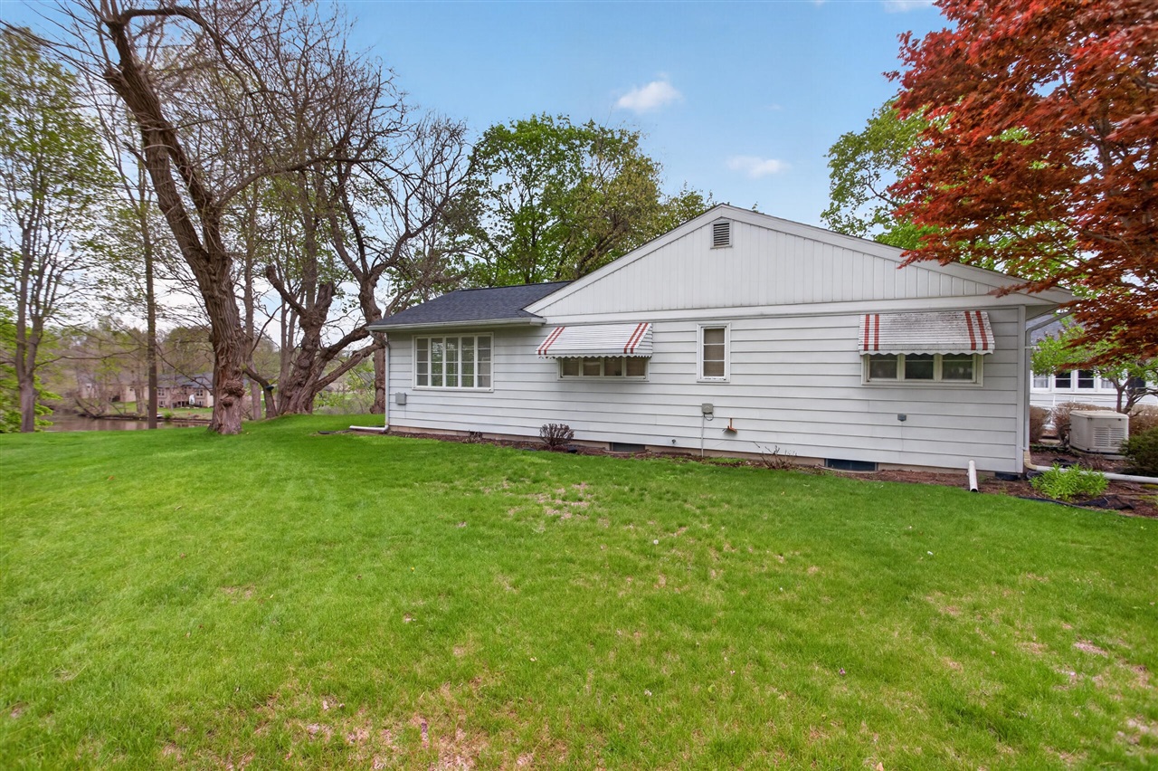 400 Outer Court, Tecumseh, MI, 49286-1441