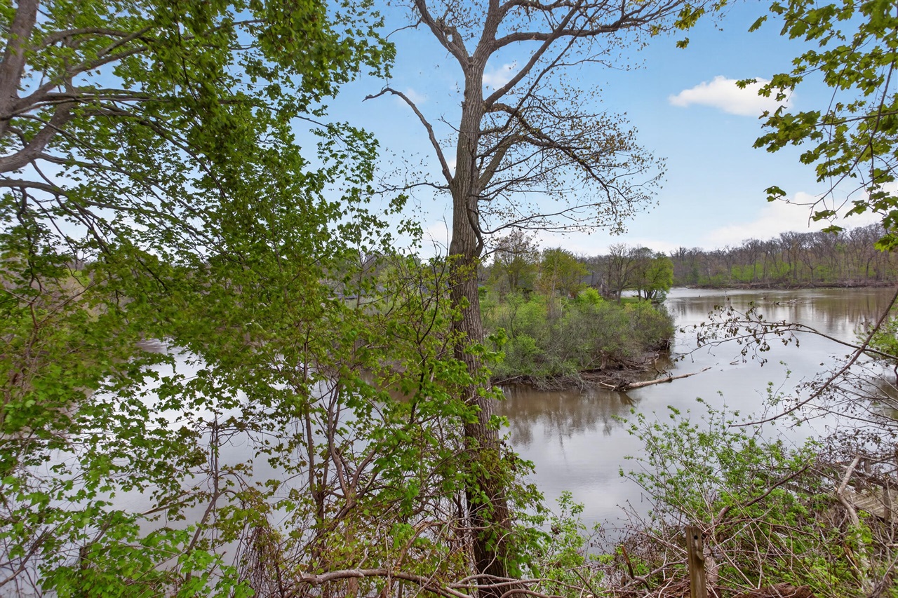 400 Outer Court, Tecumseh, MI, 49286-1441